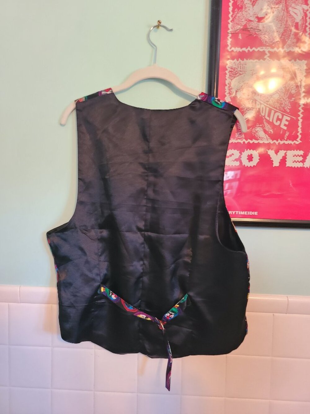 Vintage 90s Looney Tunes Black Vest 100% Silk Unisex Size Small - Picture 4 of 9